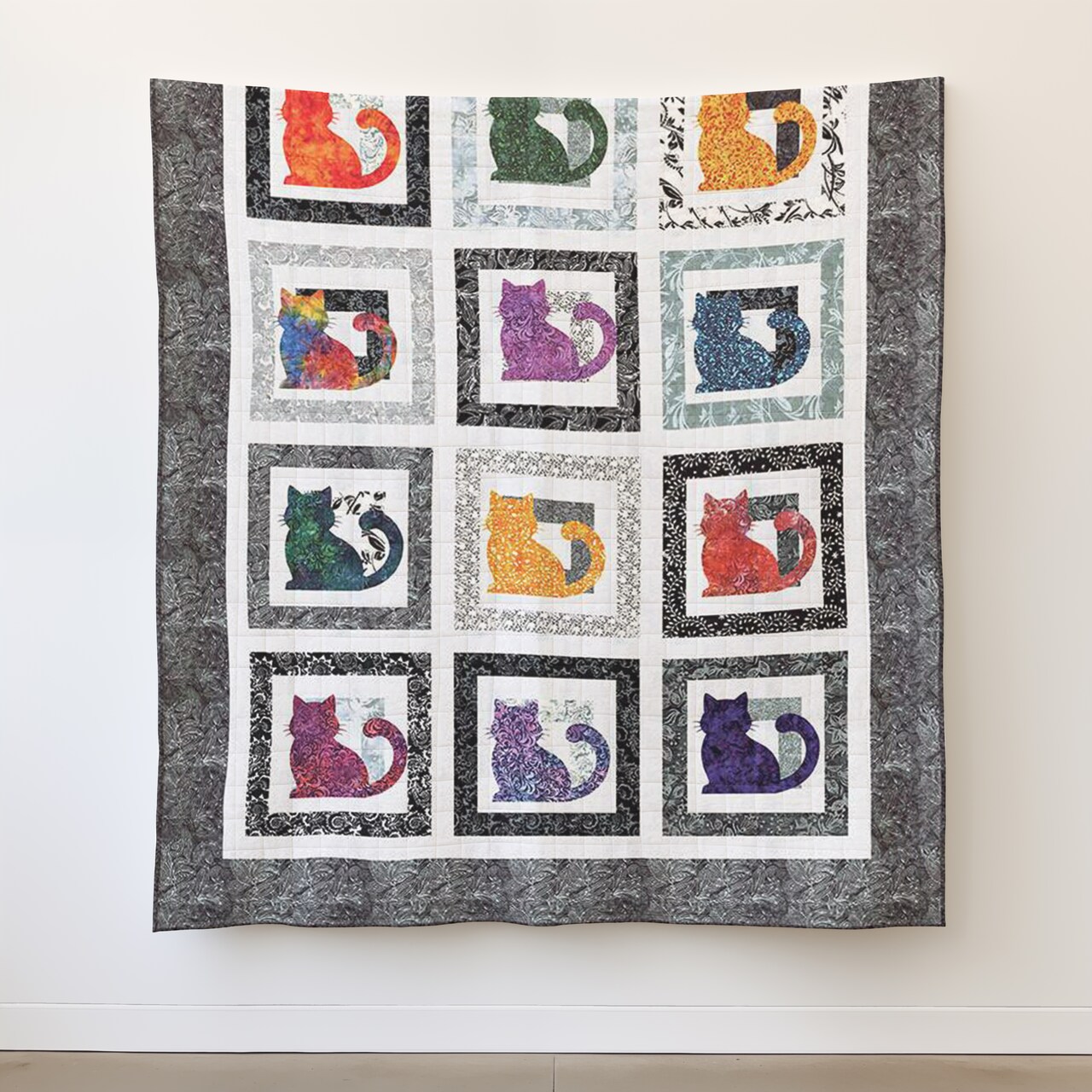 Expressions Batiks Feline Groovy Quilt Kit (ktbt-1018) | Riley Blake | Sewing Kit